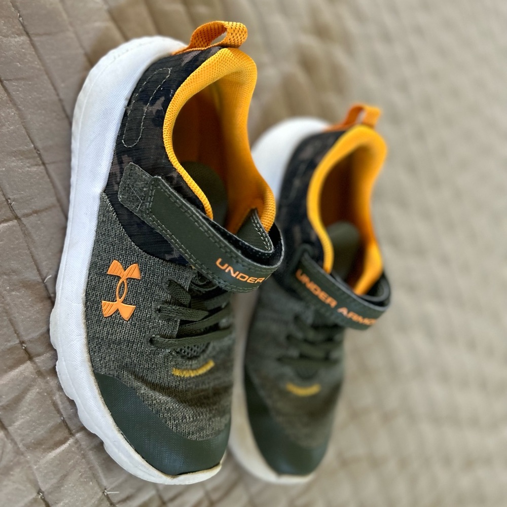 Boys Under Armour Shoes